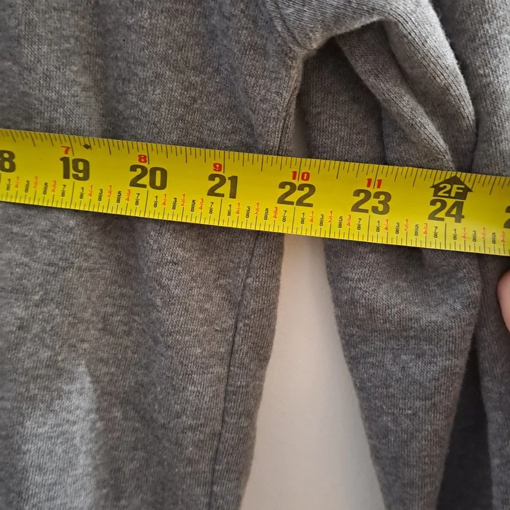 OBEY Propaganda Grey Sweatshirt - Picture 3 of 4